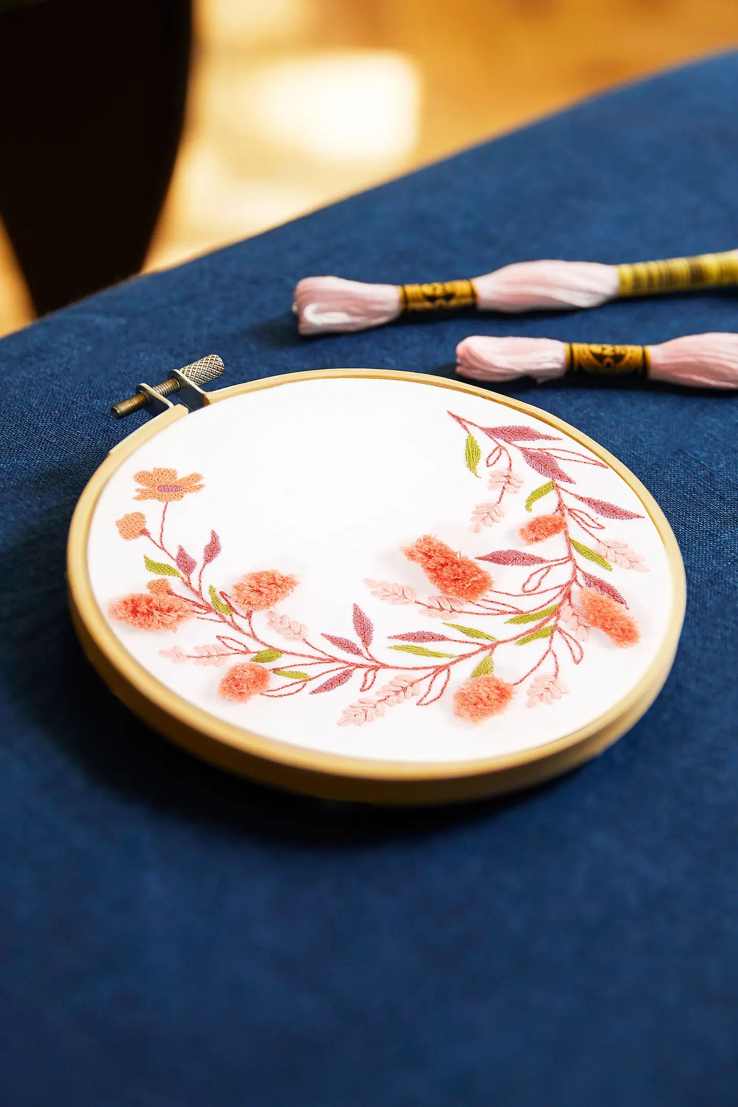 DMC Kit Tapisserie Facile - Feu De Camp Par Pascaline Latasse - Laine Coton Retors - Canevas Pré-imprimé - Niveau Débutant