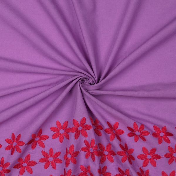Voile de coton brodé pâquerettes - fond mauve (prix pour 10cm)