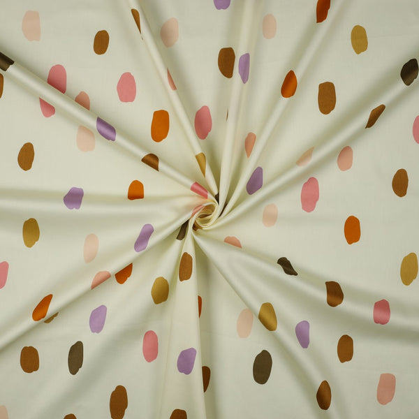 Satin de coton "Summer spot off white"  crée par Nerida Hansen (prix pour 10cm)