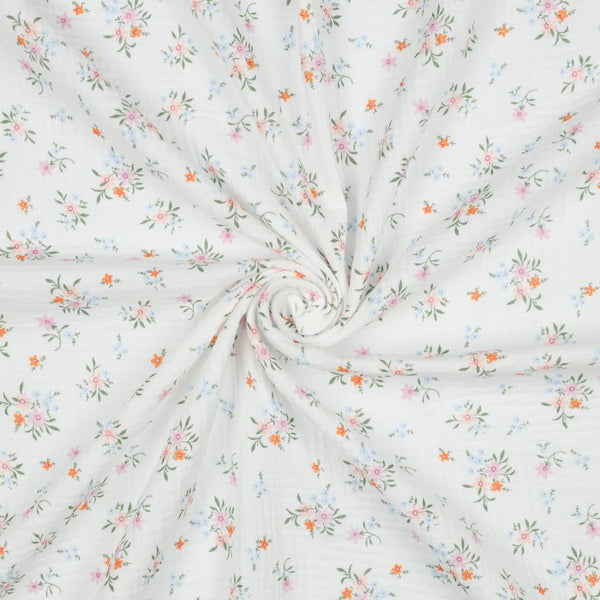 Double gaze - Douces fleurs sur fond blanc certifiée GOTS (prix pour 10cm)