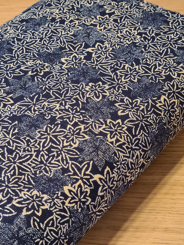 Tissu 100% coton Momiji indigo  (prix pour 10cm)