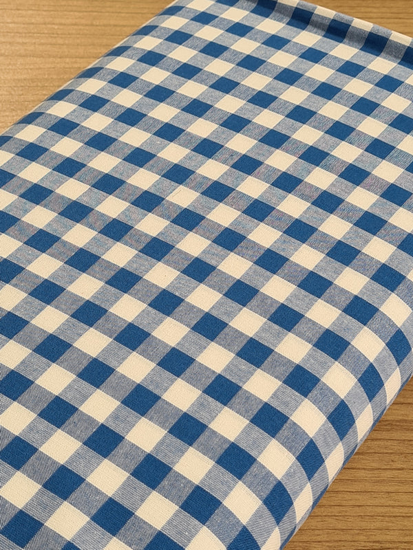 Coupon de 59cm de Popeline 100% coton vichy bleu vif certifiée oeko-tex (prix pour le coupon)