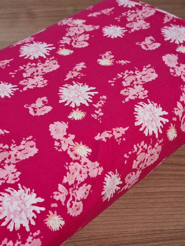 Jersey "chrysanthèmes " sur fond framboise - certifié Oeko-tex de marque art Gallery Fabrics (prix pour 10cm)