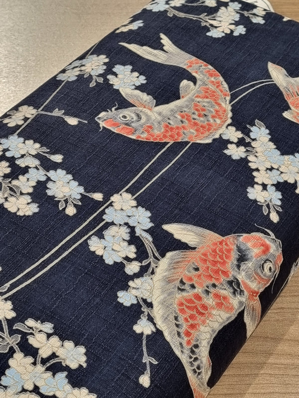 Koi et sakura sur fond bleu (prix pour 10cm)