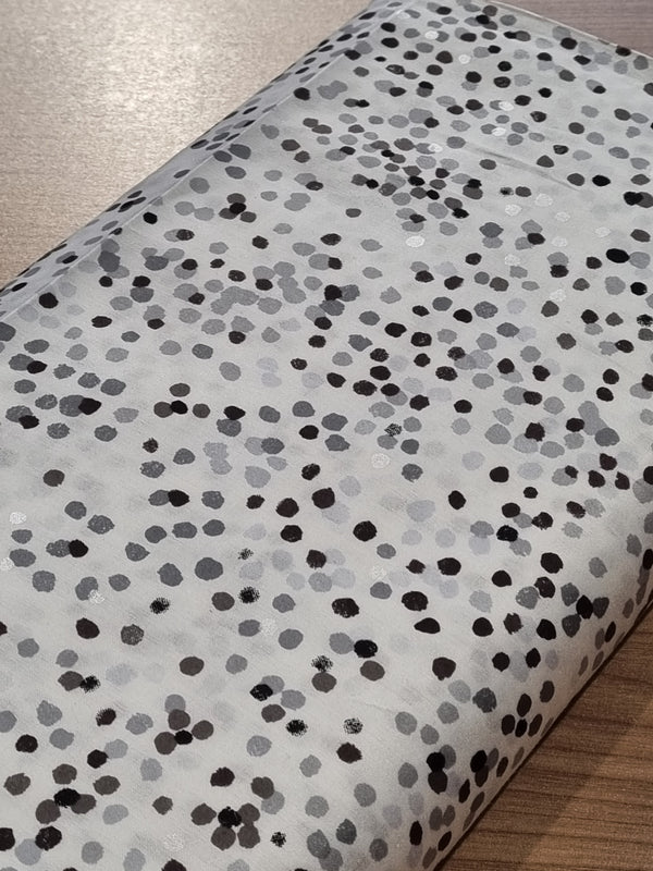 Tissu 100% coton satiné "Confettis"  sur fond blanc de marque Kokka (prix pour 10cm)