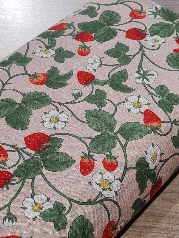 Canvas japonais "Ichigo  - Les jolies fraises" fond rosé (prix pour 10cm)