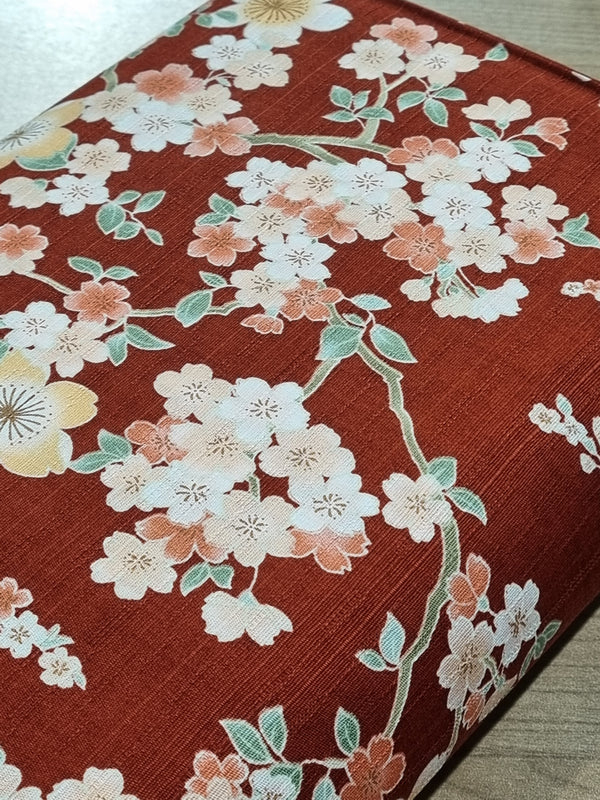 Tissus japonais - Hanami sur fond rouge (prix pour 10cm)