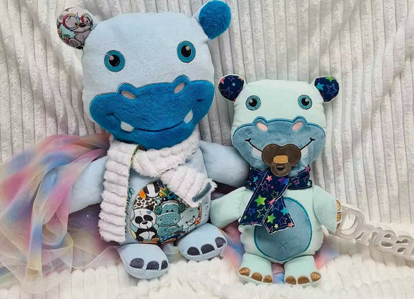 PDF - Patron digital Accessoires pour peluche bébé Taille 1 version Broderie et SVG de ValMa Créas (fr)