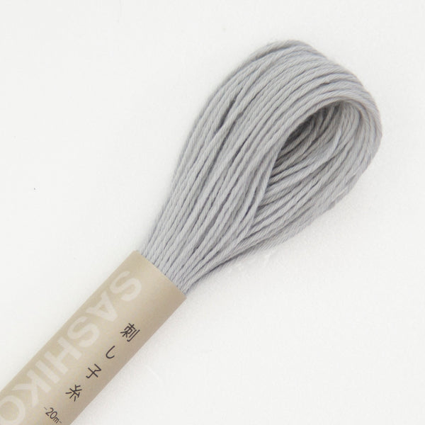 Fil sashiko de marque Olympus - gris perle n°28 - 20m (prix à la pièce)