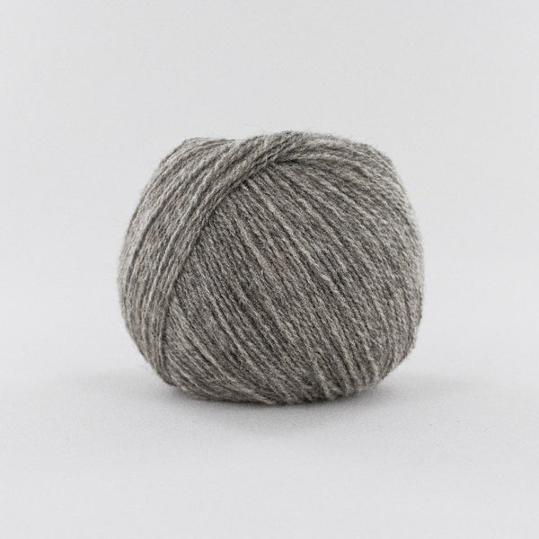 Fonty - Gengis Khan 2 - colori 210  (prix pour 1 pelote - duvet de yach)