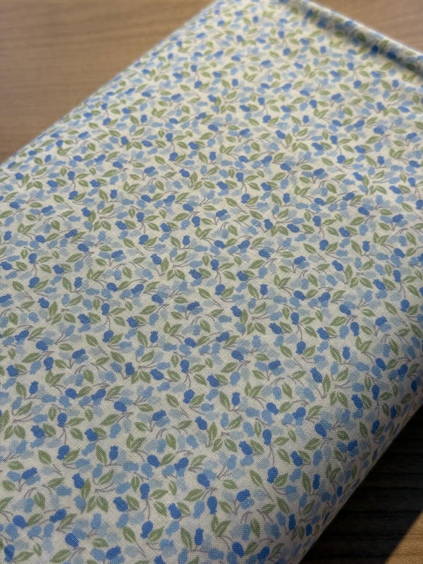 Popeline japonaise  "lampions fleuris - tons bleu " (prix pour 10cm)