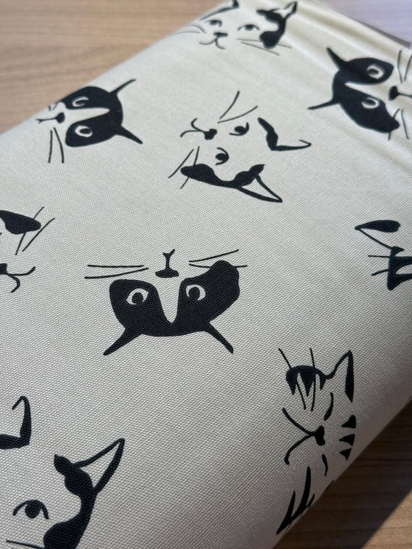 Oxford japonais "Monsieur Moustache sur fond naturel" (prix pour 10cm)