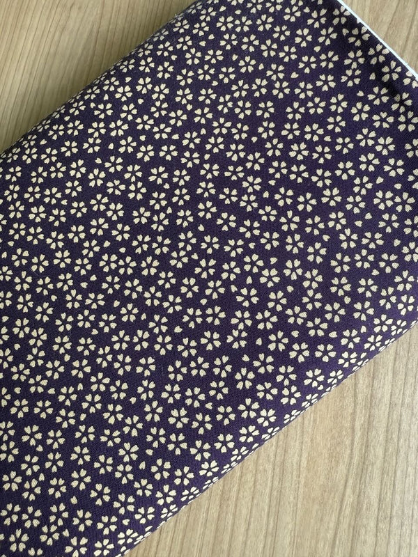Popeline japonaise -  100% coton - Mini sakura mauve de marque Sevenberry  (prix pour 10cm)