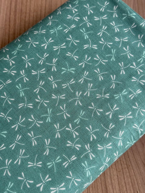 Popeline japonaise -  100% coton - libellules vert de marque Sevenberry  (prix pour 10cm)