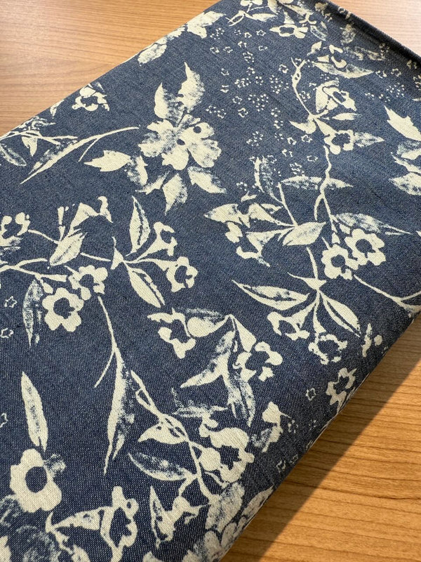 Toile denim impression fleurie (prix pour 10cm)