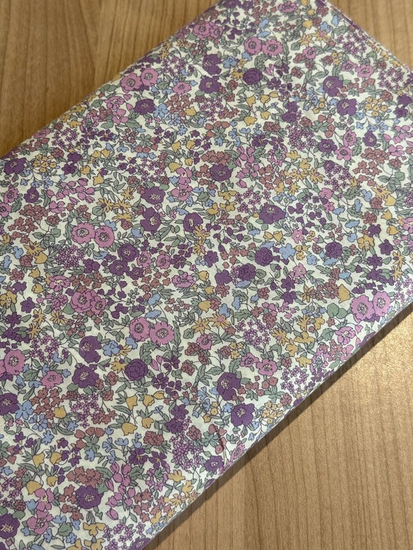 Cotton lawn "Fleurs sauvages tons mauve" de marque Hokkoh (prix pour 10cm)