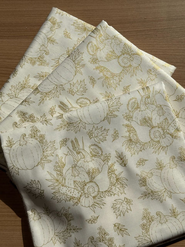Superbe coupon 3m de popeline "potirons et courges foil doré" - 110cm de large