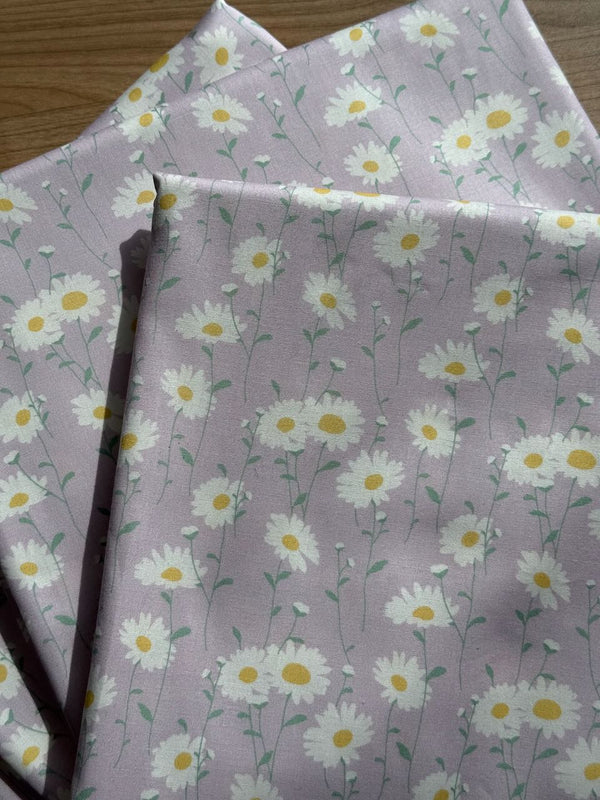 Superbe coupon 3m de popeline "Marguerites fond parme"- 110cm de large