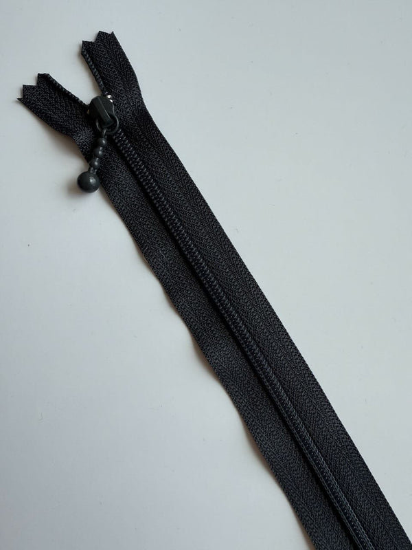 YKK - zip non séparable 20cm avec curseur décoration boule - couleur anthracite 156  (prix à la pièce)