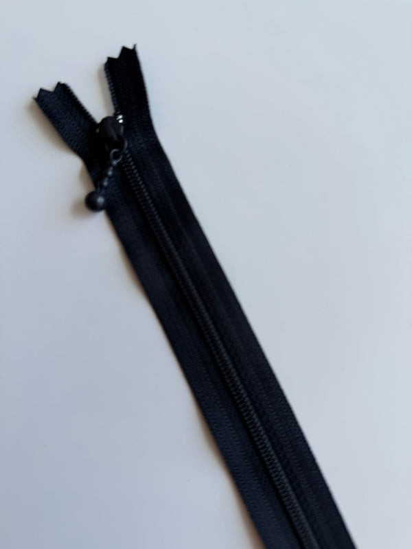 YKK - zip non séparable 20cm avec curseur décoration boule - couleur bleu marine foncé 071 (prix à la pièce)