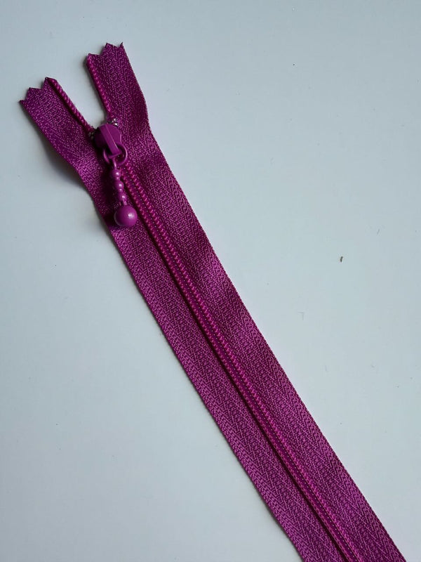 YKK - zip non séparable 20cm avec curseur décoration boule - couleur mauve 299 (prix à la pièce)