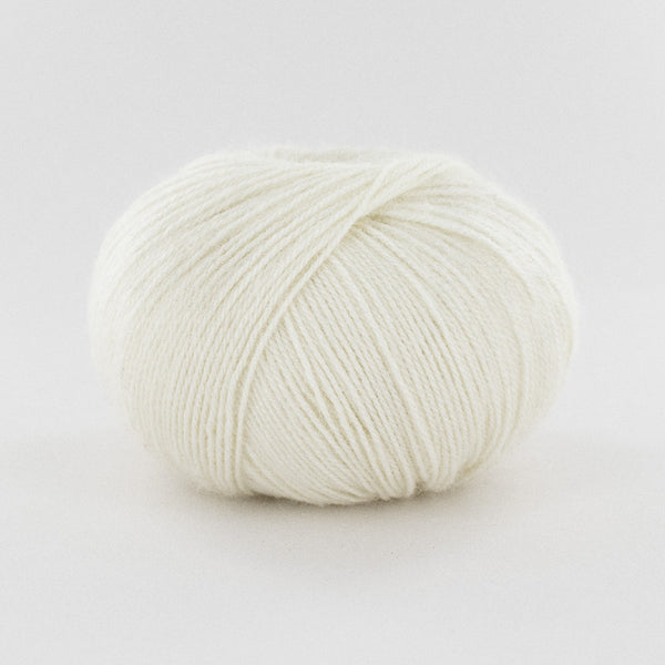 Fonty - Moustache - colori 408 - Blanc cassé (prix pour 1 pelote de 50g - super kid mohair-soie-mérinos)