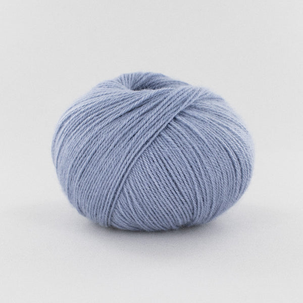Fonty - Moustache - colori 420 - Bleu ciel (prix pour 1 pelote de 50g - super kid mohair-soie-mérinos)