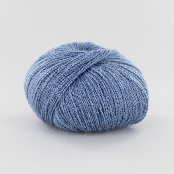 Fonty - Moustache - colori 421 - Bleu (prix pour 1 pelote de 50g - super kid mohair-soie-mérinos)