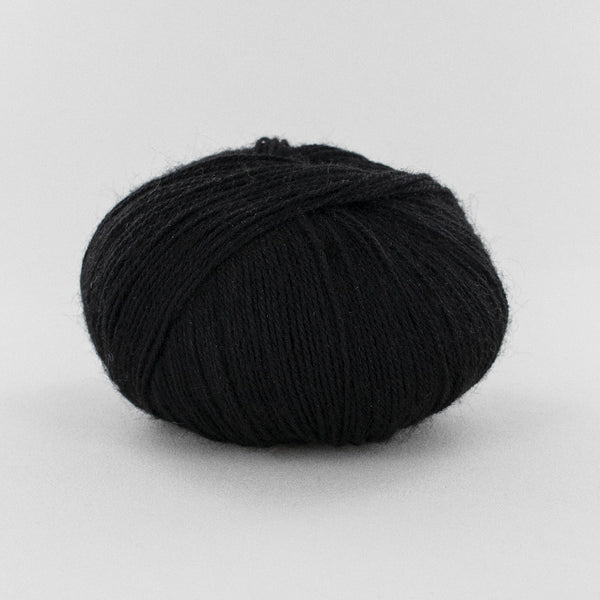Fonty - Moustache - colori 423 - Noir (prix pour 1 pelote de 50g - super kid mohair-soie-mérinos)