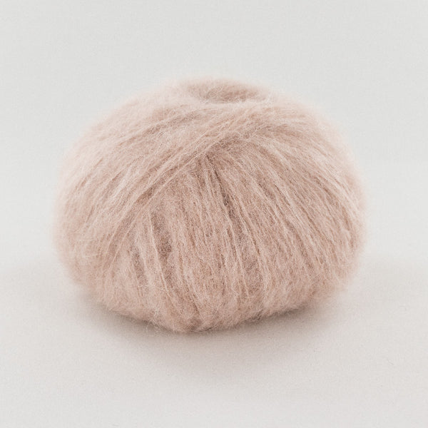Fonty - Saperlipopette - colori 5026 - dragée (prix pour 1 pelote - Baby suri - soie - mérinos)