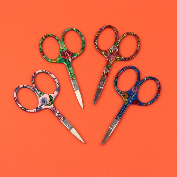 Ciseaux de broderie collection Blossom de marque Bohin - 9cm (vendu à la pièce)