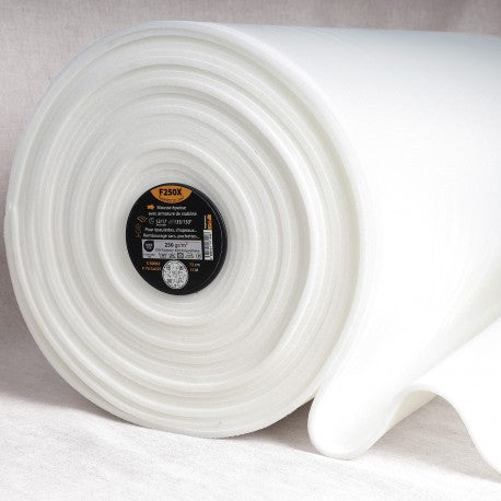 Mousse sur résille thermocollante épaisse avec armature de stabilité (prix au mètre)