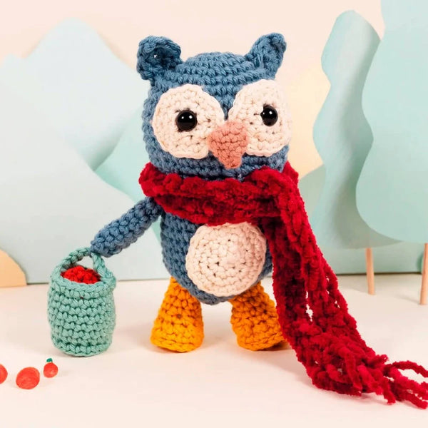 Kit amigurumi - Hibou dans le verger de marque DMC (prix pour le kit)