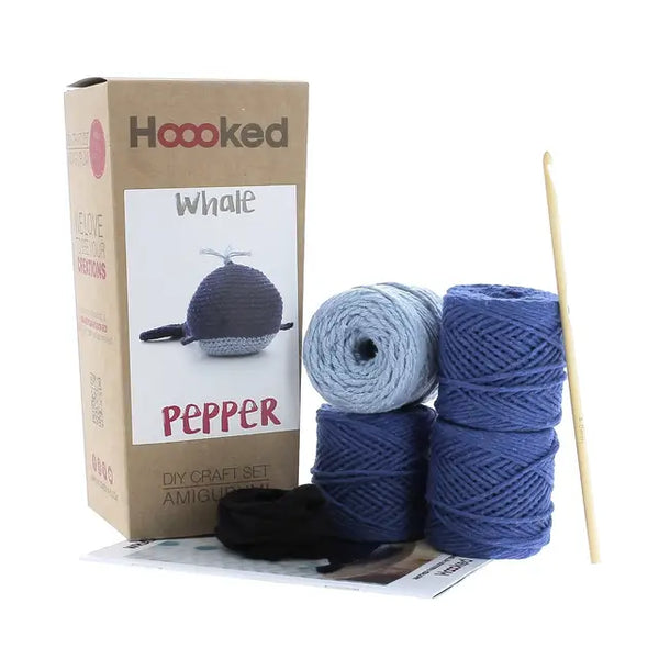 Kit Amigurumi Pepper la baleine - marque Hoooked (prix pour le set)