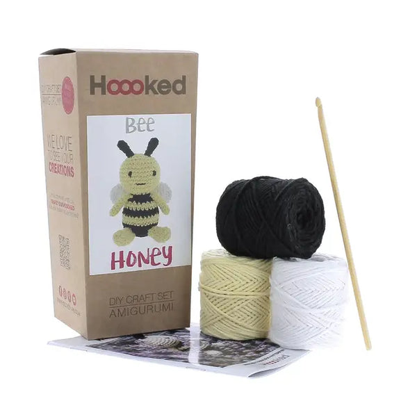 Kit Amigurumi Honey l'abeille - marque Hoooked (prix pour le set)