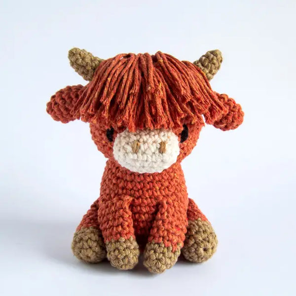 Kit Amigurumi Aidan la vache - marque Hoooked (prix pour le set)