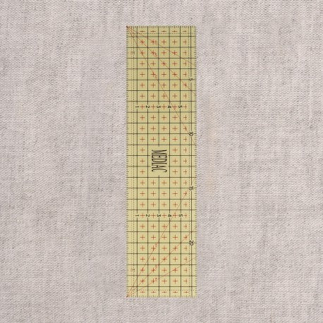 règle de repassage graduée thermorésistante de 25X6,5cm (prix à la pièce)