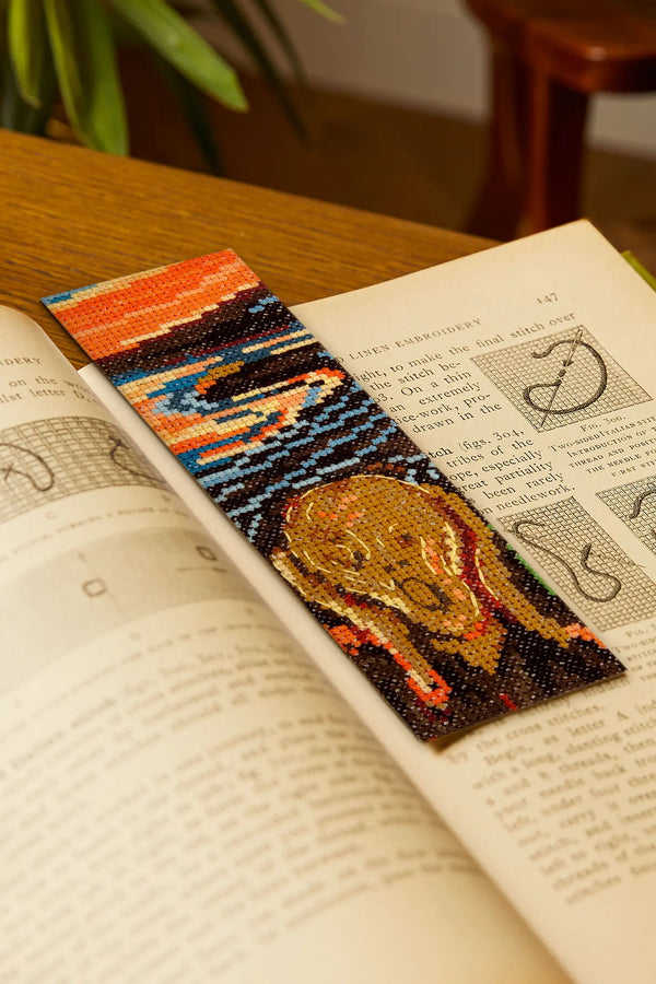 Kit à broder marque page au point de croix - "Le cri" de marque DMC  (prix pour l'ensemble)