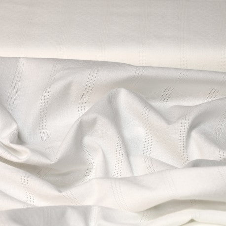 Voile de coton brodé blanc "happy bee" (prix pour 10cm)