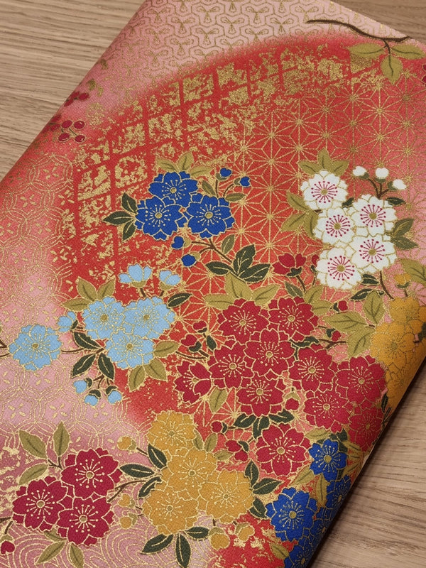 Tissu Hana / fleurs - fond rose vif (prix pour 10cm)