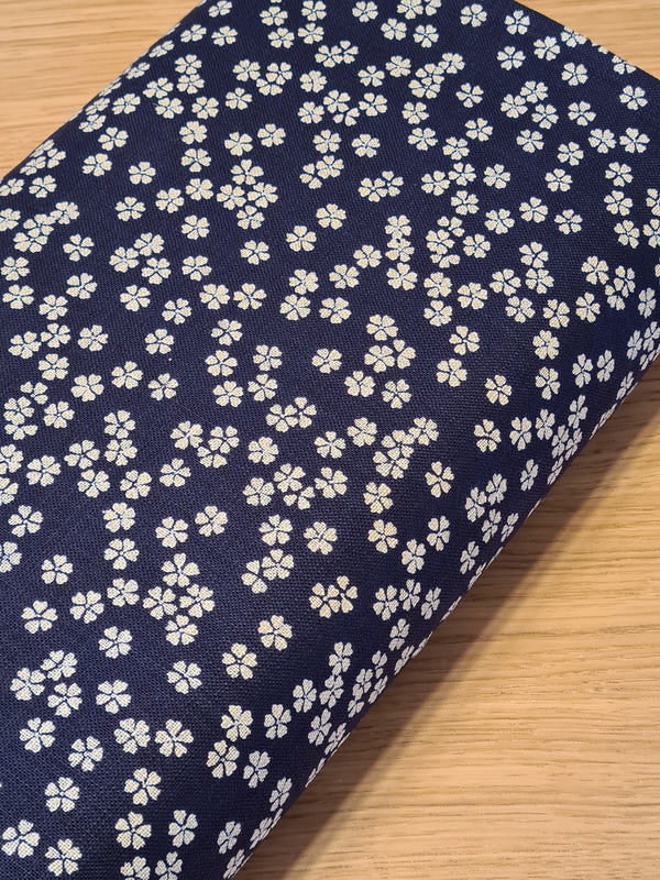 Tissu 100% coton sakura indigo  (prix pour 10cm)