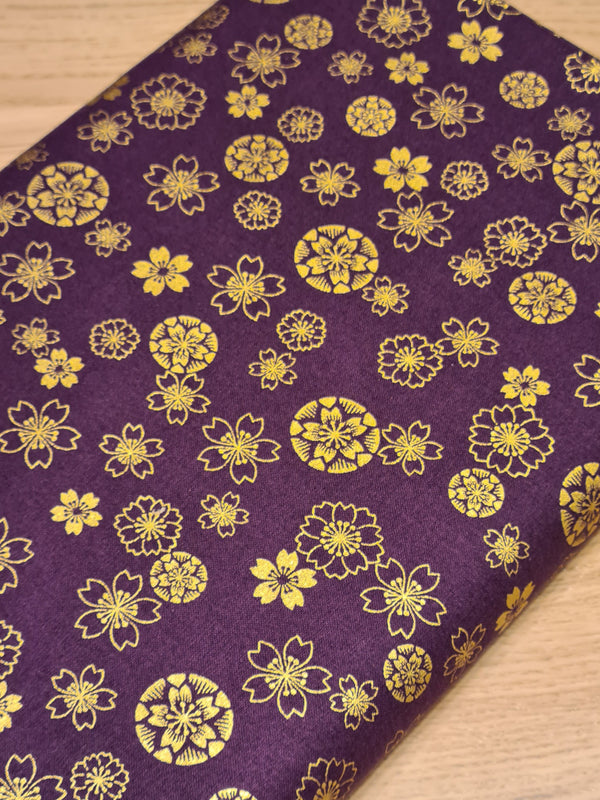 Tissu 100% coton Sakura doré sur fond pourpre (prix pour 10cm)
