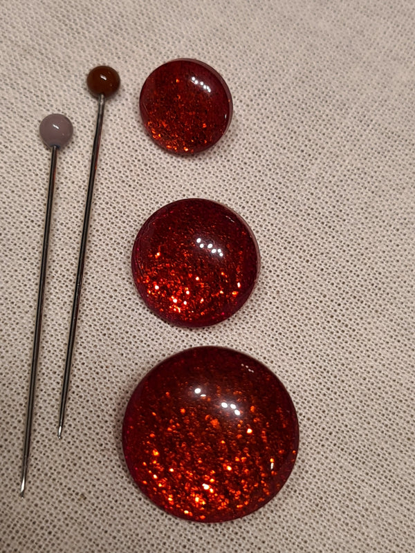 Boutons pailletés rouges de 14mm (prix à la pièce)