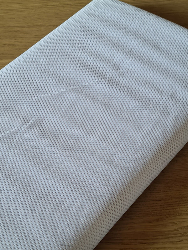Tissu Mesh / filet blanc - laize 150cm (prix par 10cm)