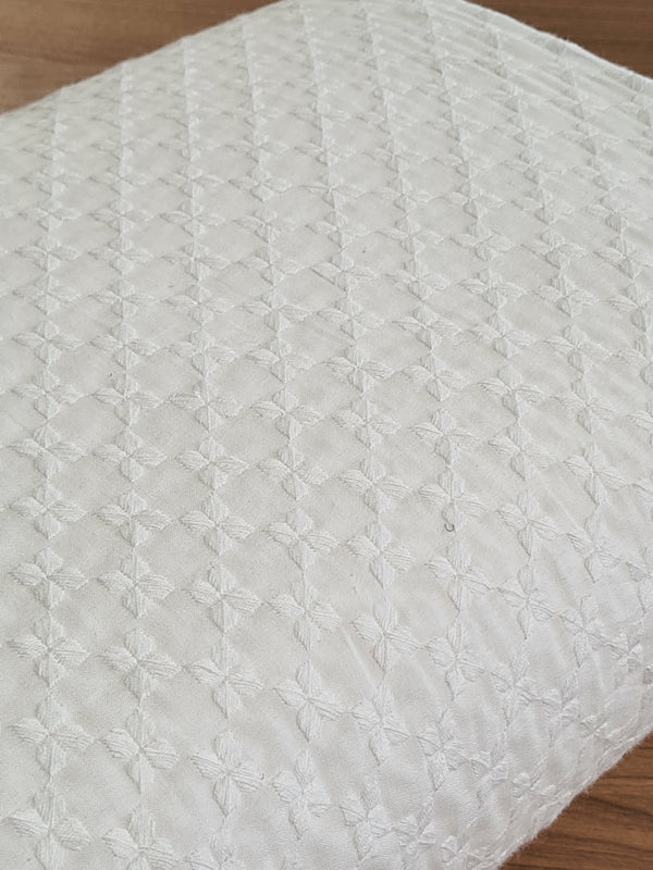 Broderie anglaise "pétales carrés" blanche - 100% coton (prix pour 10cm)