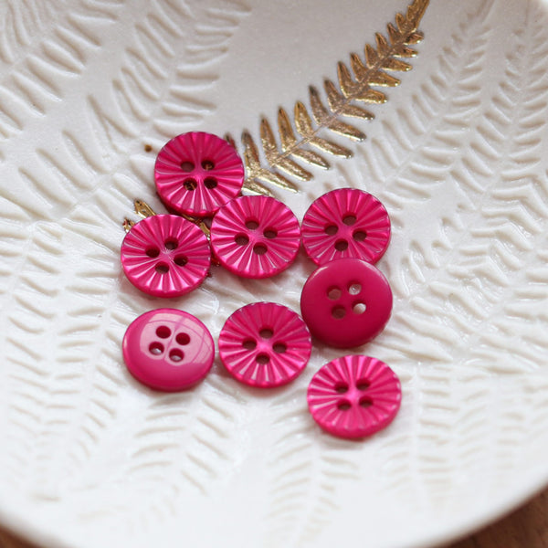 Boutons pâquerettes Lise Tailor de 12mm -  couleur fuchsia (prix à la pièce)